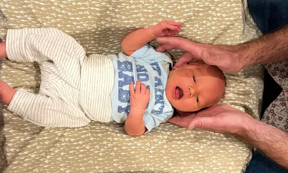 signs your newborn is stressed signs your newborn is stressed